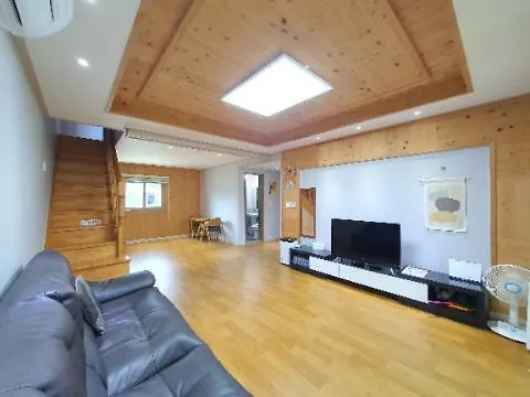 Green Sensitivity House Jeju 0*,  Güney Kore
