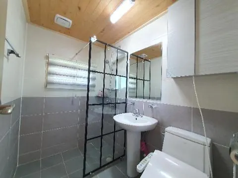 Green Sensitivity House Jeju 0*,